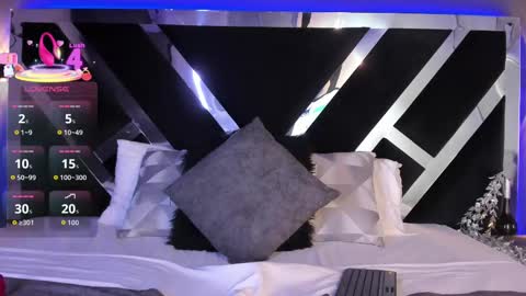 Snapshot of alidiaz__ chatting on 09/18/25, 07:27 Ali Diaz online show from 09/18/25, 07:27