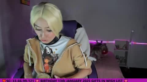 Snapshot of alien_universe chatting on 12/17/24, 11:49 Aiko Independent Model online show from 12/17/24, 11:49