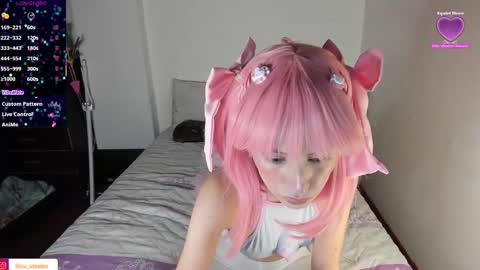 Snapshot of alien_universe chatting on 02/26/25, 11:48 Aiko Independent Model online show from 02/26/25, 11:48