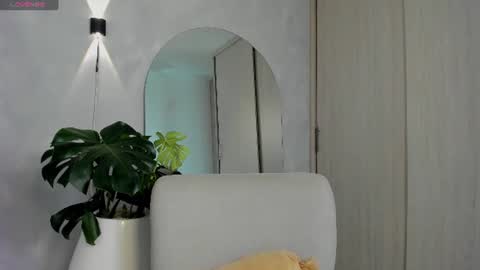 Snapshot of aliessiarose1 chatting on 06/22/26, 11:07 Ali online show from 06/22/26, 11:07
