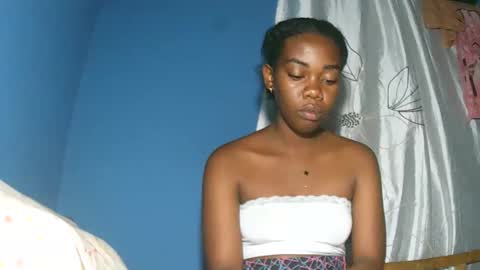 alihane21 online show from 12/16/25, 04:56