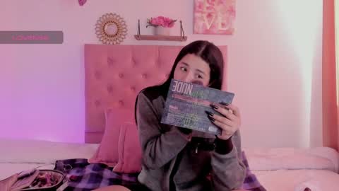 Snapshot of aliice_walker_ chatting on 12/05/24, 12:11 aliice_walker_ online show from 12/05/24, 12:11