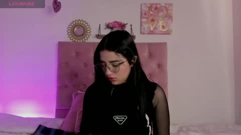 Snapshot of aliice_walker_ chatting on 12/05/24, 06:44 aliice_walker_ online show from 12/05/24, 06:44