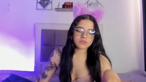 Snapshot of aliice_walker_ chatting on 01/14/25, 03:36 aliice_walker_ online show from 01/14/25, 03:36