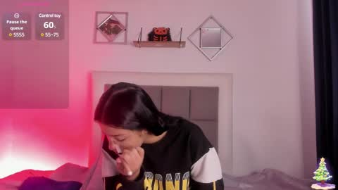 Snapshot of aliice_walker_ chatting on 01/17/25, 12:31 aliice_walker_ online show from 01/17/25, 12:31