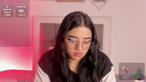 Snapshot of aliice_walker_ chatting on 01/17/25, 06:33 aliice_walker_ online show from 01/17/25, 06:33