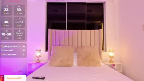 Alisson  online show from 09/19/25, 04:03