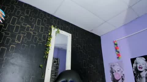 Snapshot of alika01_ chatting on 01/31/25, 12:06 alika online show from 01/31/25, 12:06