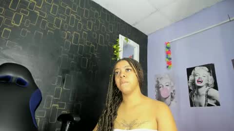 Snapshot of alika01_ chatting on 02/04/25, 12:55 alika online show from 02/04/25, 12:55