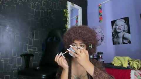 Snapshot of alika01_ chatting on 02/06/25, 01:54 alika online show from 02/06/25, 01:54