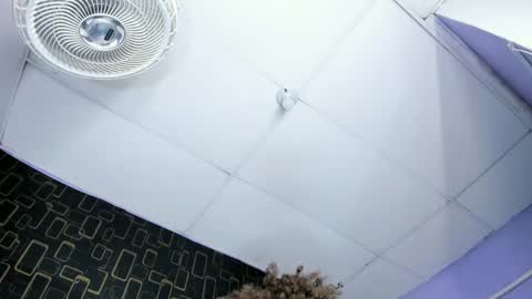 Snapshot of alika01_ chatting on 02/21/25, 01:44 alika online show from 02/21/25, 01:44