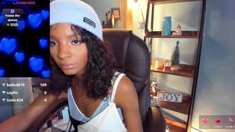 Snapshot of alika_houston chatting on 12/30/24, 07:26 IG Alik nasso    online show from 12/30/24, 07:26