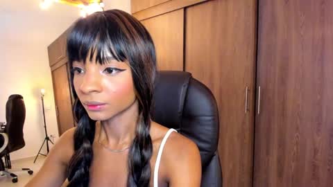 Snapshot of alika_houston chatting on 02/25/25, 08:03 IG Alik nasso    online show from 02/25/25, 08:03