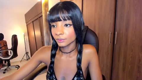 Snapshot of alika_houston chatting on 03/03/25, 06:04 IG Alik nasso    online show from 03/03/25, 06:04