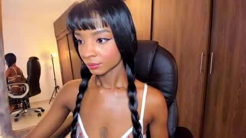 Snapshot of alika_houston chatting on 03/06/25, 05:14 IG Alik nasso    online show from 03/06/25, 05:14