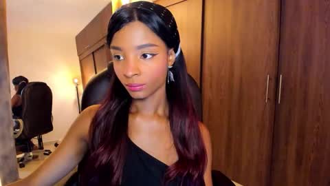 Snapshot of alika_houston chatting on 09/12/25, 02:11 IG Alik nasso    online show from 09/12/25, 02:11