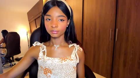 Snapshot of alika_houston chatting on 09/18/25, 05:20 IG Alik nasso    online show from 09/18/25, 05:20