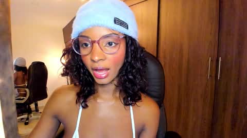 Snapshot of alika_houston chatting on 09/30/25, 03:55 IG Alik nasso    online show from 09/30/25, 03:55