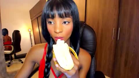 Snapshot of alika_houston chatting on 10/23/25, 03:28 IG Alik nasso    online show from 10/23/25, 03:28