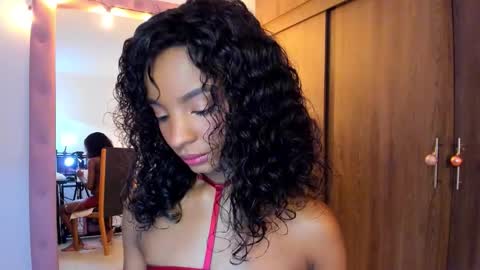 Snapshot of alika_houston chatting on 12/20/25, 08:32 IG Alik nasso online show from 12/20/25, 08:32