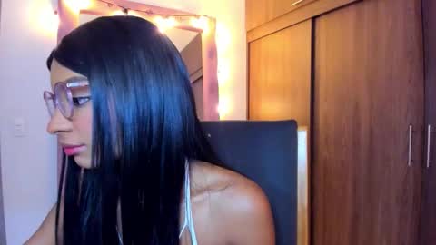 Snapshot of alika_houston chatting on 01/11/26, 06:51 IG Alik nasso online show from 01/11/26, 06:51