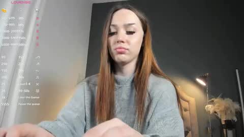 alina_39 online show from 09/19/25, 11:22