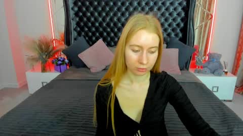 Alina online show from 04/25/26, 01:41