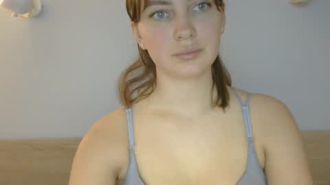 Snapshot of alina_alinaaa chatting on 04/09/26, 07:30 Alina online show from 04/09/26, 07:30