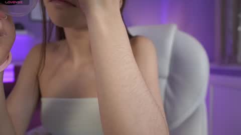 Alina Bennet online show from 06/19/26, 11:36