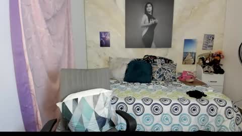 Snapshot of alinabozz1 chatting on 03/20/26, 05:12 alinabozz1 online show from 03/20/26, 05:12