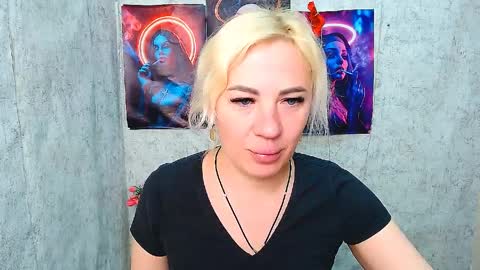 Snapshot of alinafrey_ chatting on 03/31/26, 06:03 Alina online show from 03/31/26, 06:03