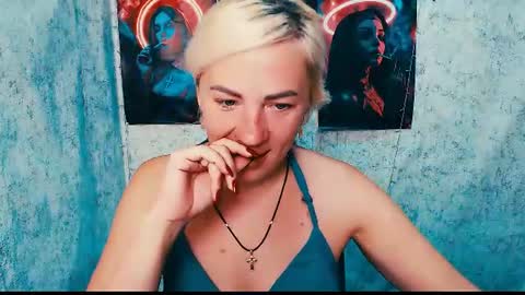 Snapshot of alinafrey_ chatting on 06/30/26, 03:51 Alina online show from 06/30/26, 03:51