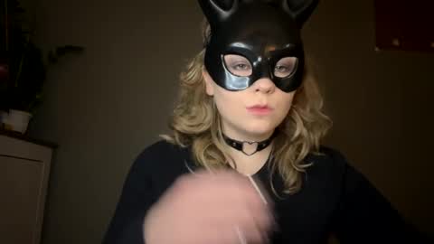 Snapshot of alinahotgirl chatting on 03/29/26, 10:04 Alina online show from 03/29/26, 10:04