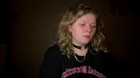 Snapshot of alinahotgirl chatting on 04/09/26, 06:46 Alina online show from 04/09/26, 06:46