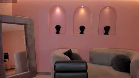 alinakravitz_ online show from 01/14/26, 12:22