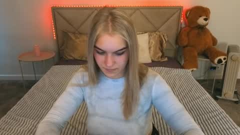 Snapshot of alinalemon chatting on 03/31/26, 12:38 Alina online show from 03/31/26, 12:38