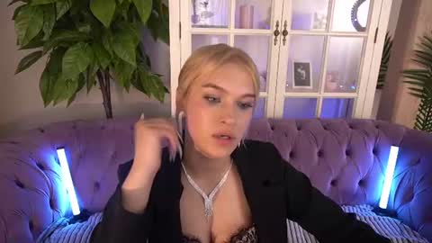 Snapshot of alinalemon chatting on 06/09/26, 07:25 Alina online show from 06/09/26, 07:25