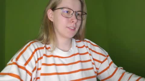 alinasei online show from 05/17/26, 12:45