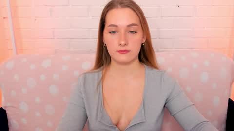 Snapshot of alinawise chatting on 03/05/26, 01:12 alinawise online show from 03/05/26, 01:12