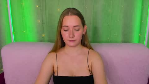 Snapshot of alinawise chatting on 04/10/26, 01:22 alinawise online show from 04/10/26, 01:22