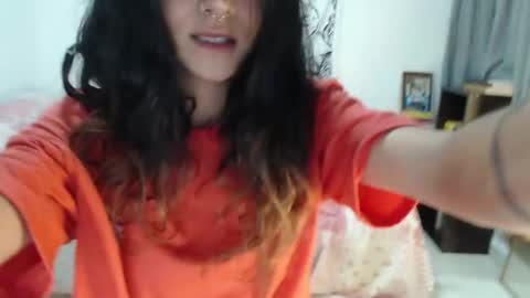 Snapshot of alinawoolf_ chatting on 01/11/25, 05:41  Ali  online show from 01/11/25, 05:41