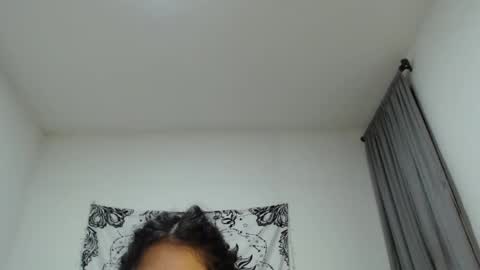 Snapshot of alinawoolf_ chatting on 02/04/25, 05:53  Ali  online show from 02/04/25, 05:53