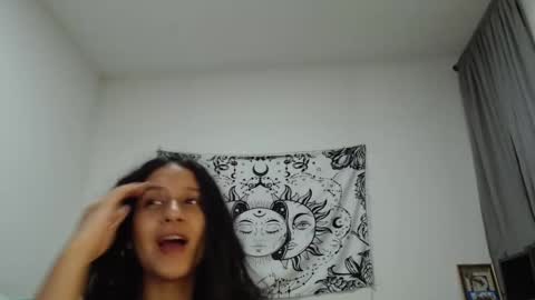 Snapshot of alinawoolf_ chatting on 03/10/25, 03:12  Ali  online show from 03/10/25, 03:12