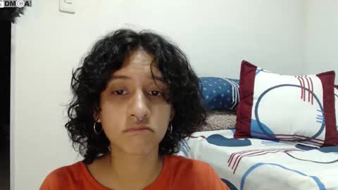 Snapshot of alinawoolf_ chatting on 10/27/25, 01:20  Ali  online show from 10/27/25, 01:20