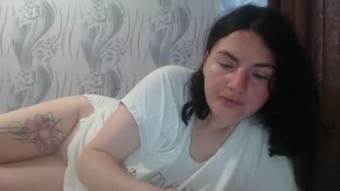 Snapshot of alinaxjames chatting on 07/01/26, 06:59 AlinaxJames online show from 07/01/26, 06:59