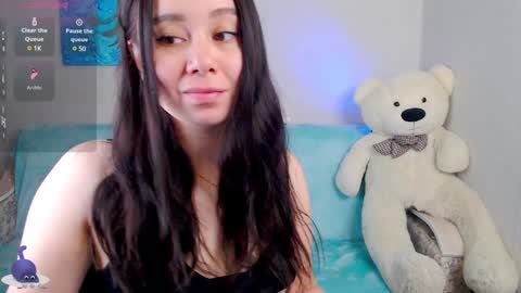 Snapshot of alinaxrose chatting on 12/03/24, 03:30 AlinaXRose online show from 12/03/24, 03:30