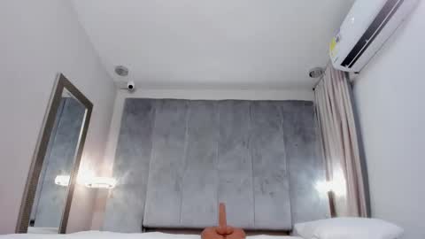 Alinna  online show from 02/05/25, 07:53