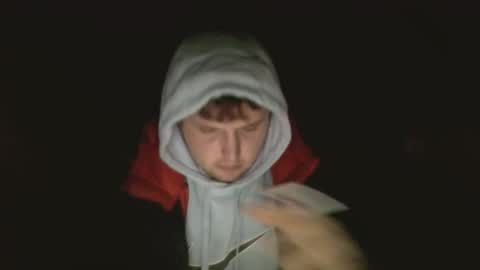 Snapshot of aliprcalica1 chatting on 02/04/26, 11:42 Chris online show from 02/04/26, 11:42