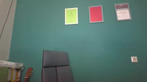 Snapshot of aliprcalica1 chatting on 02/18/26, 12:12 Chris online show from 02/18/26, 12:12