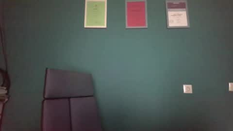 Snapshot of aliprcalica1 chatting on 04/01/26, 01:41 Chris online show from 04/01/26, 01:41